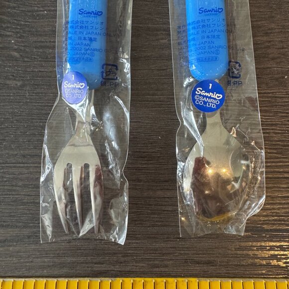 2002 VINTAGE SANRIO RARE SHINKANSEN FORK AND KNIFE SET - Picture 8 of 8